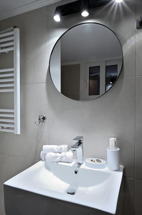 Ifigenia By Acropolis Apartment Атина Екстериор снимка